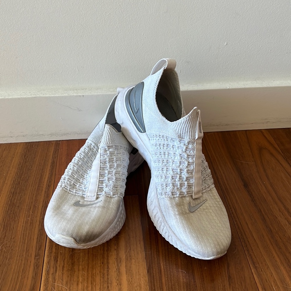 Nike reacts phantom